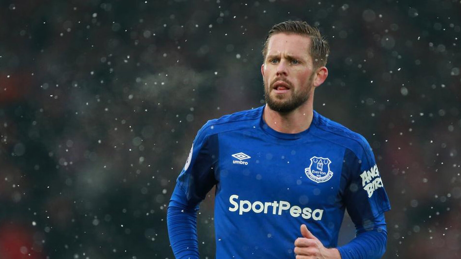 魔幻现实足球夜,哥伦比亚收割葡萄牙,卡马文加生涯之夜点亮跨界传奇