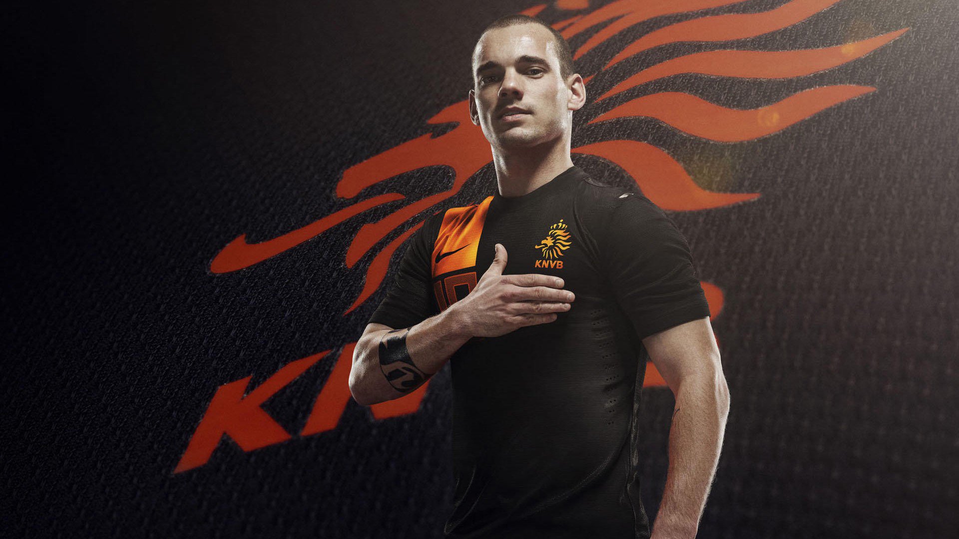 赛道与绿茵的奇妙交汇,F1新赛季揭幕战之夜,三笘薰贡献制胜表现