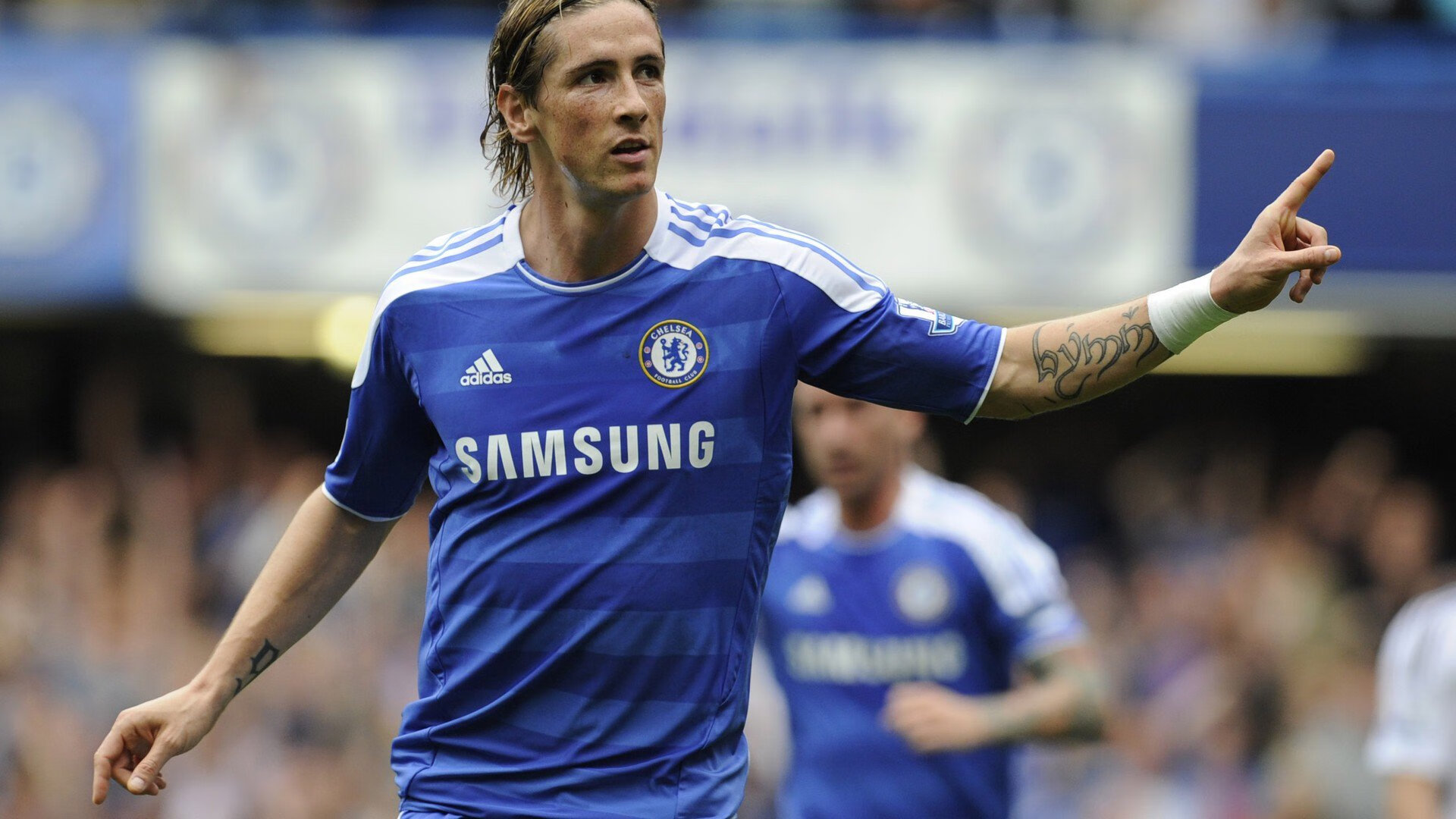 欧冠淘汰赛启示录，苏格兰式冲垮战术如何颠覆瑞士精密体系