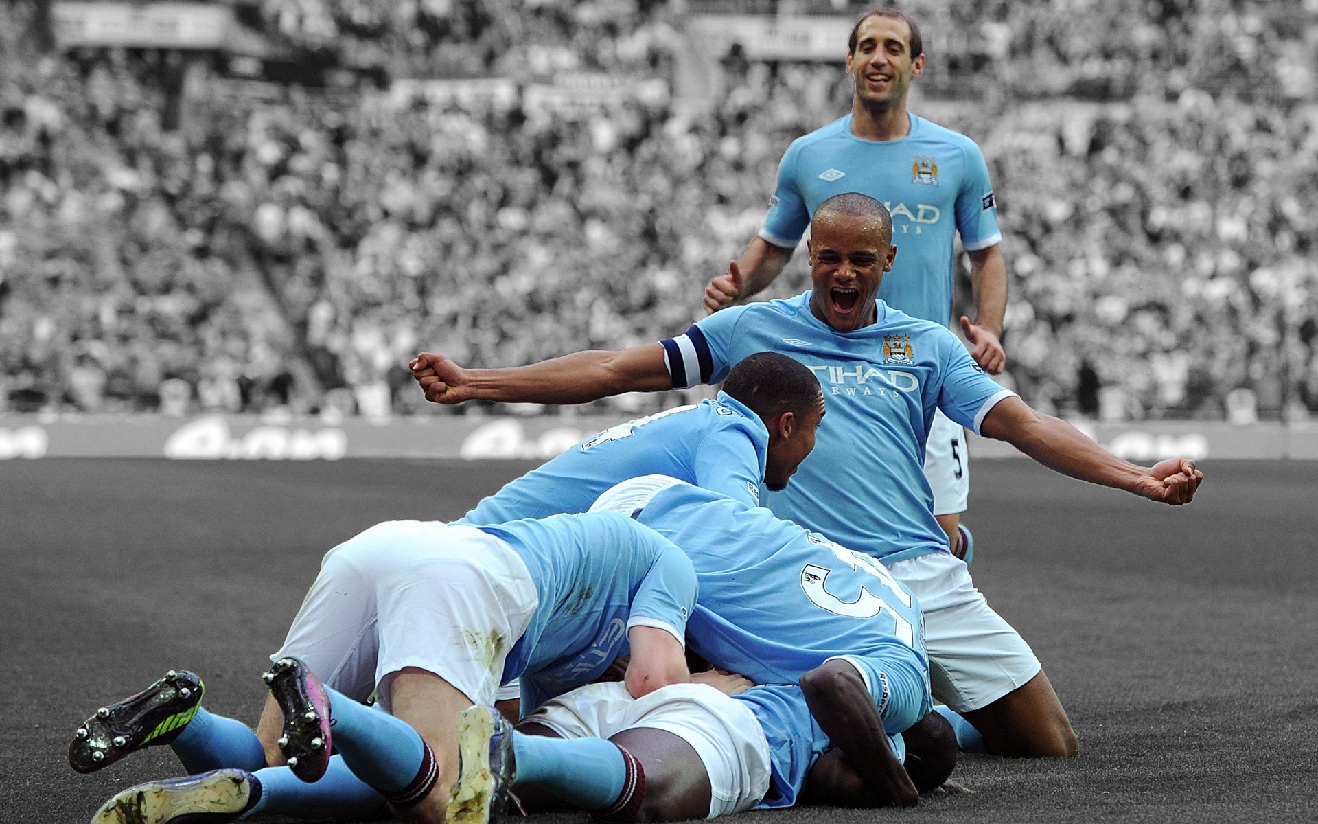 孤军与王朝，索伯的最后一击，佩雷兹的永恒刻度—当F1历史在弯道中改写